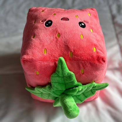 Strawberry Cube Plush - Ichigo